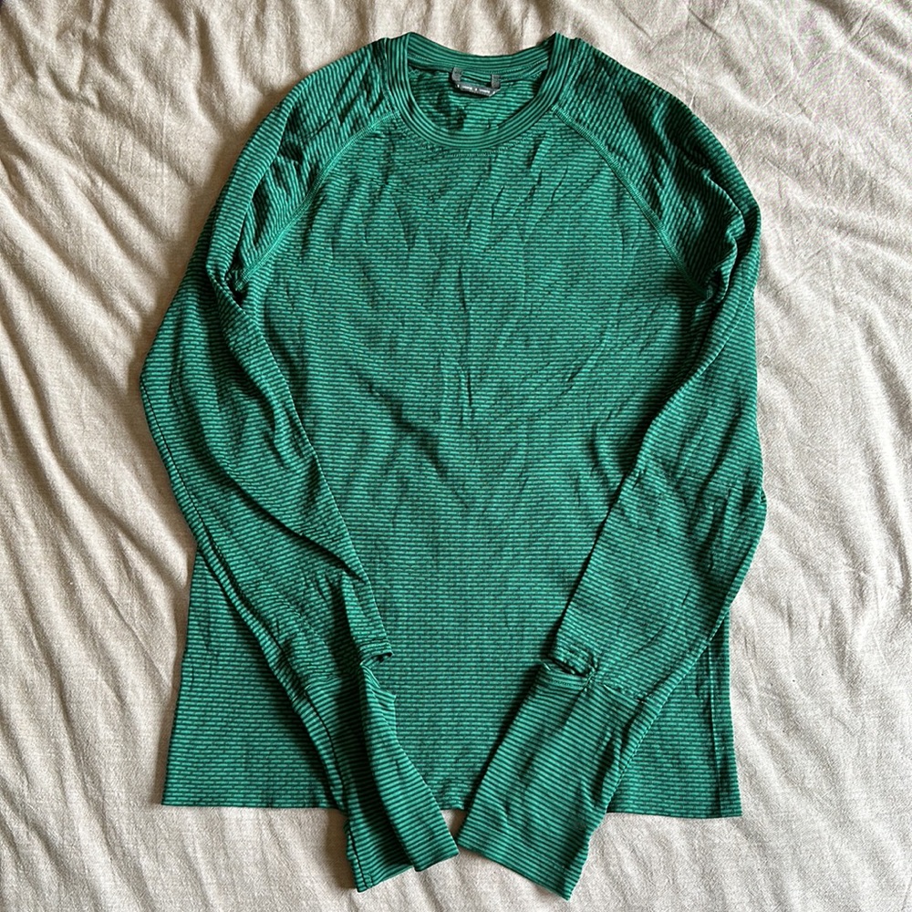 Like New Oiselle Flow Long Sleeve